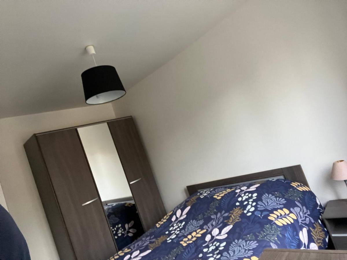 1 Appartement Neuf Centre Flers Acces Facile Proche Gare Et Commodites Luaran gambar