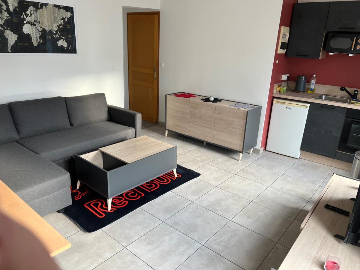 1 Appartement Neuf Centre Flers Acces Facile Proche Gare Et Commodites Luaran gambar