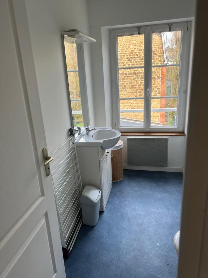 1 Appartement Neuf Centre Flers Acces Facile Proche Gare Et Commodites Luaran gambar